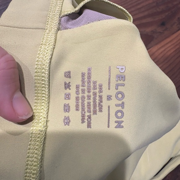 Peloton Like Green/Yellow Sports Bra and Shorts Set - Picture 4 of 7